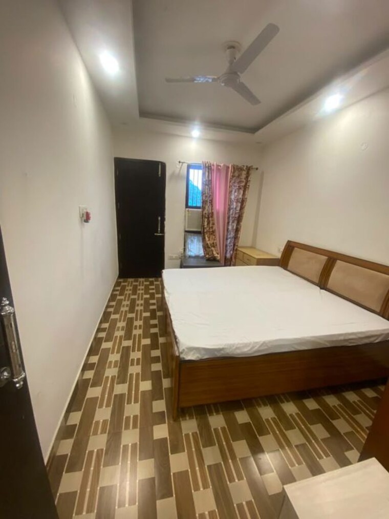 Bedroom, sector 33 3 Bedroom 2600 Sq.Ft. Builder Floor In Sector 33 Chandigarh 10564932