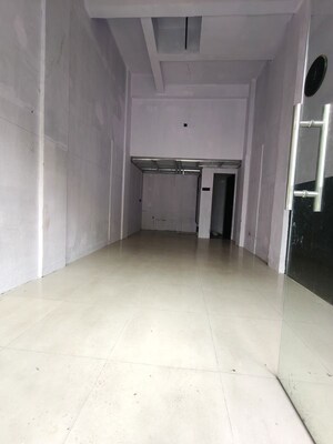 Room in  Shop at Seawoods West – for Rent