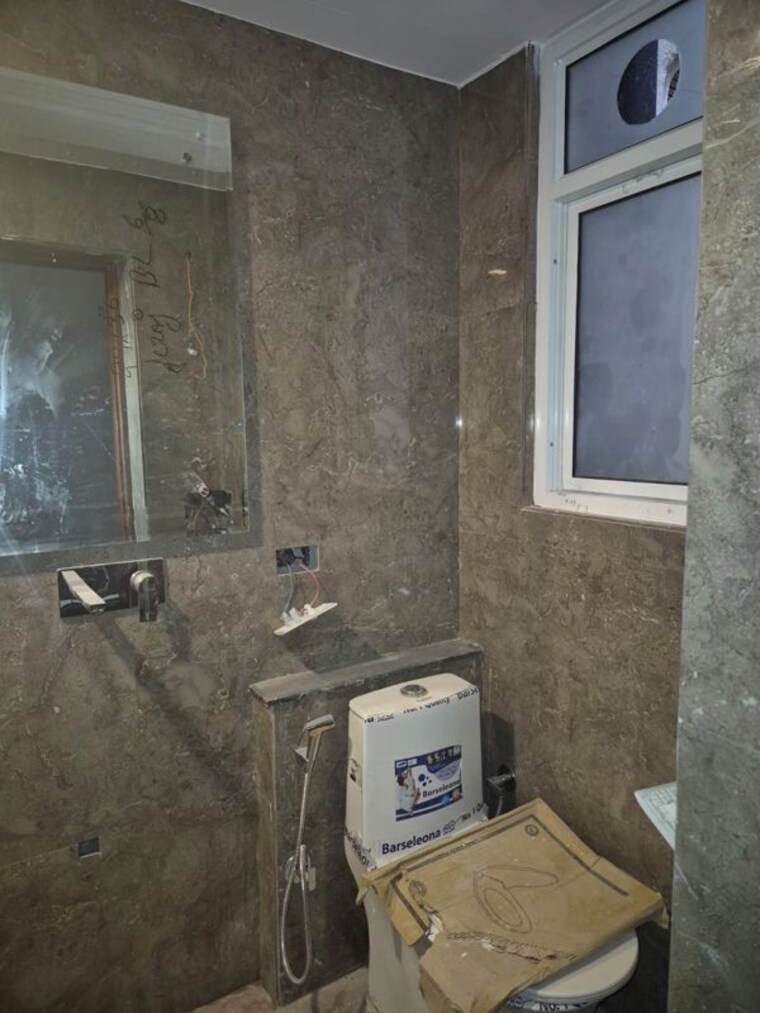 Bathroom, sector 15 3 Bedroom 2500 Sq.Ft. Builder Floor In Sector 15 Gurgaon 10564942