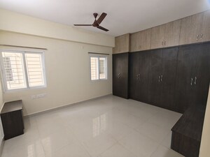 Room in 3 BHK Apartment at Abhinav Heights, Manikonda – for Rent