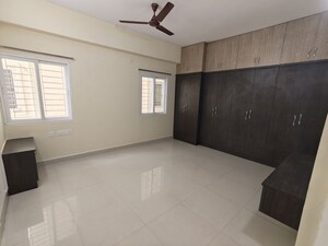 Room in 3 BHK Apartment at Abhinav Heights, Manikonda – for Rent