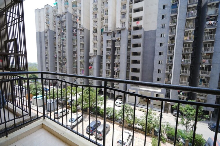 Balcony, aditya-city-apartments 2 Bedroom 881 Sq.Ft. Apartment In Shahpur Bamheta Ghaziabad 10564972