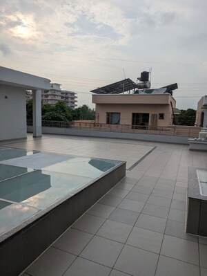 Terrace in 2 BHK Builder Floor at Sector 4 – for Rent