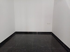 Room in 3 BHK Builder Floor at Uday Park – for Rent