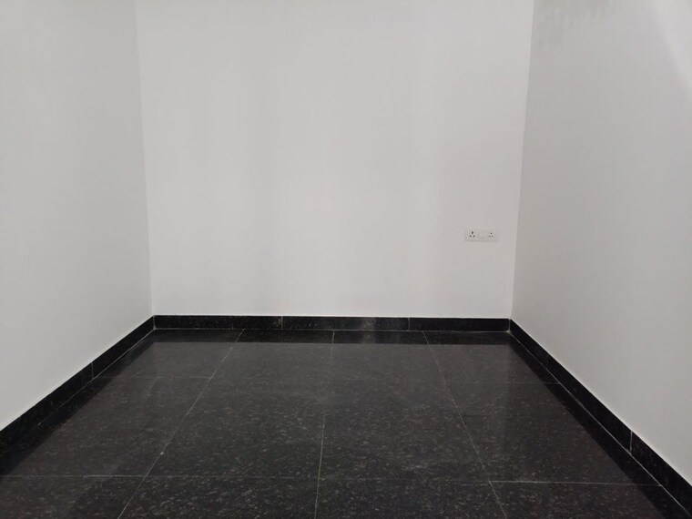 Room, uday park 3 Bedroom 2000 Sq.Ft. Builder Floor In Uday Park Delhi 10565016