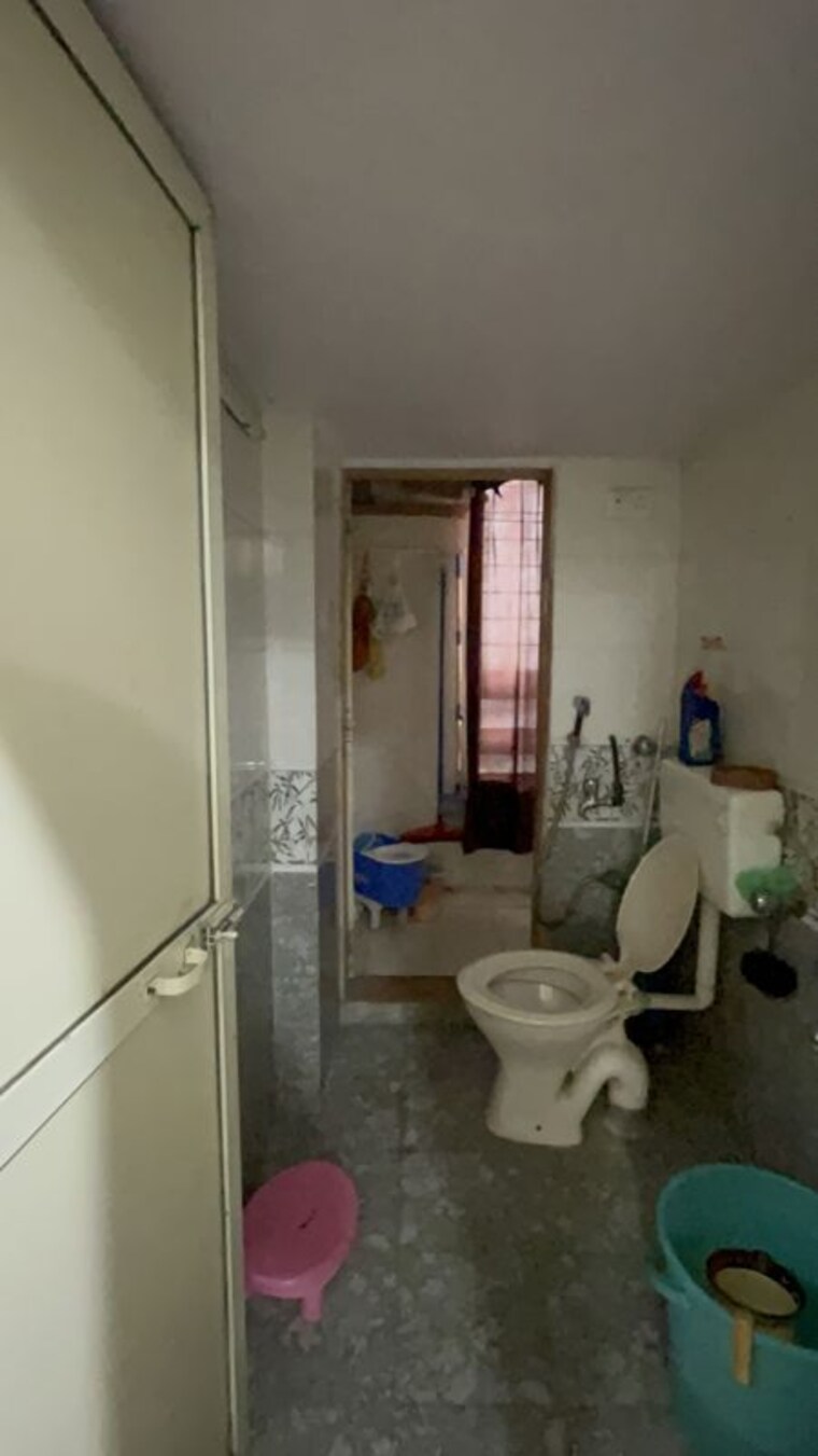 Bathroom, shanti-garden-mira-road 2 Bedroom 650 Sq.Ft. Apartment In Mira Road East Thane 10565035