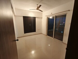 Room in 2 BHK Apartment at Mantra Ira, Undri – for Rent