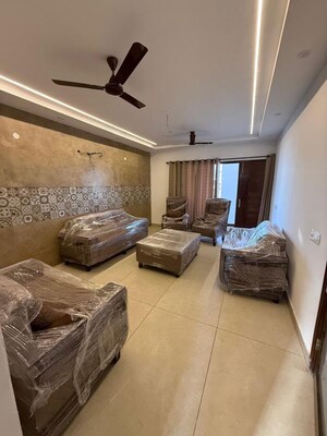 Living Room in 2 BHK Builder Floor at Sector 4 – for Rent
