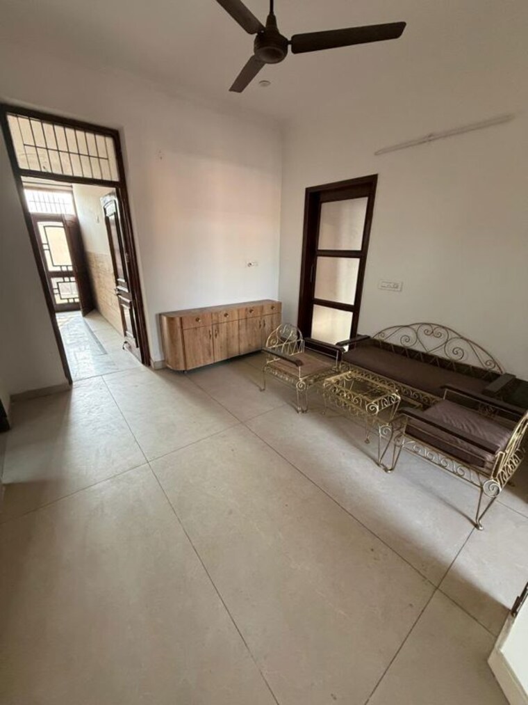Room, sector 4 2 Bedroom 1500 Sq.Ft. Builder Floor In Sector 4 Panchkula 10565040