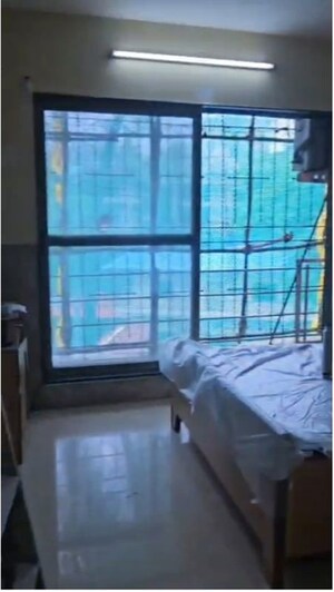 Bedroom in 2 BHK Apartment at Chembur – for Rent