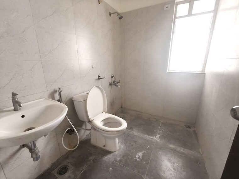 Bathroom, pra-the-lake-district 3.5 Bedroom 1580 Sq.Ft. Apartment In Kondhwa Pune 10190378