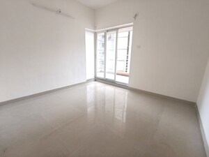 Room in 3.5 BHK Apartment at PRA The Lake District, Kondhwa – for Sale