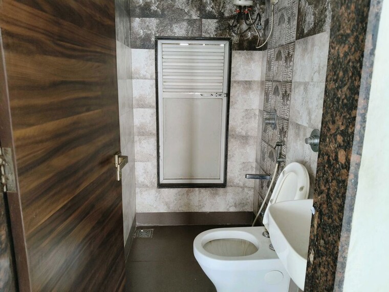 Bathroom, bhagwati-elgenza 2 Bedroom 800 Sq.Ft. Apartment In Ghansoli Navi Mumbai 10565048