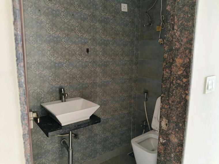 Bathroom, bhagwati-elgenza 2 Bedroom 800 Sq.Ft. Apartment In Ghansoli Navi Mumbai 10565048