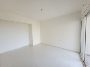 Room in 3 BHK Apartment at Godrej Emerald, Ghodbunder Road – for Rent