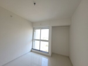 Room in 3 BHK Apartment at Godrej Emerald, Ghodbunder Road – for Rent