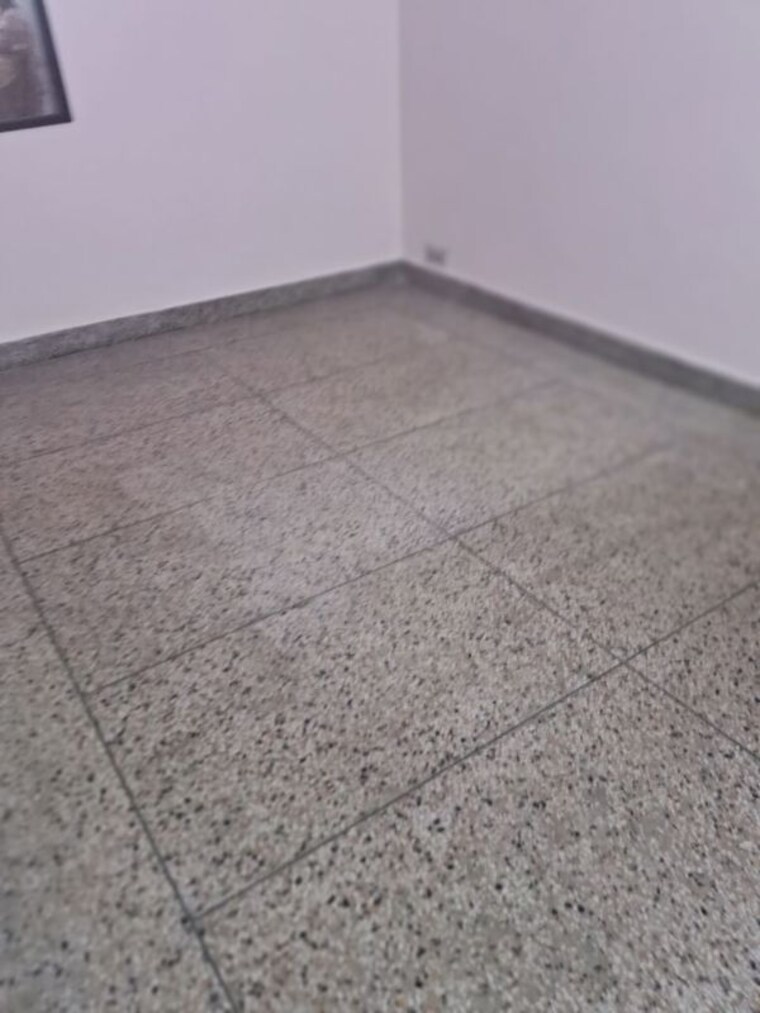 Room, sector 19 2 Bedroom 1250 Sq.Ft. Builder Floor In Sector 19 Noida 10565071