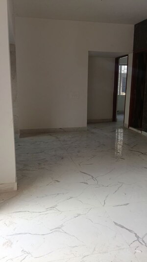 Room in 2 BHK Apartment at Sunshine Enclave New Town, New Town – for Sale
