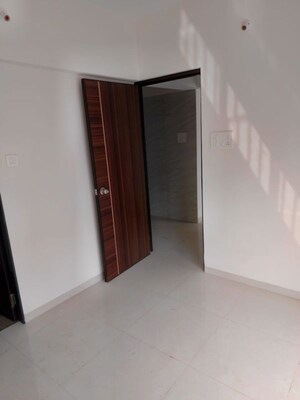 Room in 1 BHK Apartment at Bhoomi Samarth, Goregaon East – for Sale