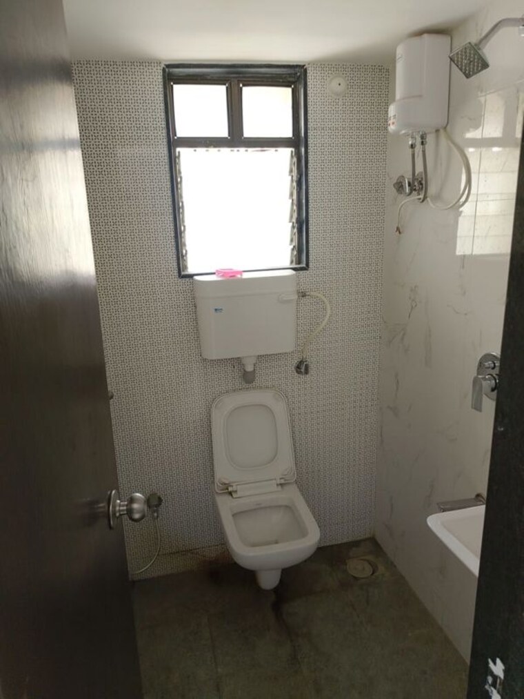 Bathroom, aashna-samadhan 2 Bedroom 501 Sq.Ft. Apartment In Goregaon West Mumbai 10565110