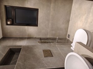 Bathroom in 3 BHK Apartment at Tulip Apartment Santacruz West, Santacruz West – for Rent