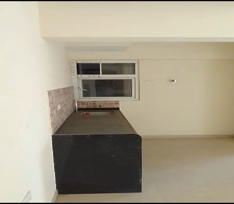 Kitchen, parel 1 Bedroom 400 Sq.Ft. Apartment In Parel Mumbai 10565128