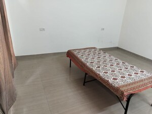 1 BHK Builder Floor For Rent in Sector 26