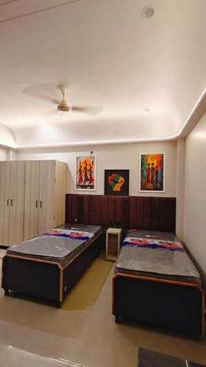 Bedroom in 1 BHK Builder Floor at Sector 23 – for Rent