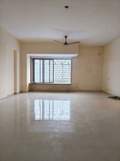 3 BHK + Store Room Apartment For Rent in Sea Breeze Tower
