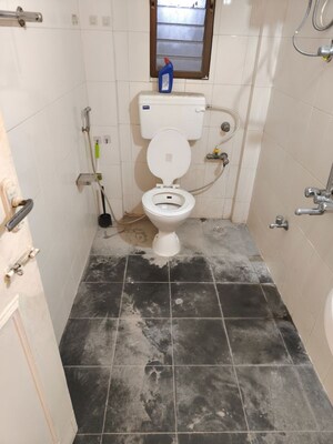 Bathroom in 3 BHK Apartment at Sea Breeze Tower, Nerul – for Rent
