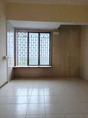 Room in 3 BHK Apartment at Sea Breeze Tower, Nerul – for Rent