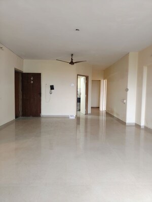 Room in 3 BHK Apartment at Sea Breeze Tower, Nerul – for Rent