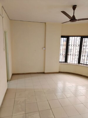 Room in 3 BHK Apartment at Sea Breeze Tower, Nerul – for Rent