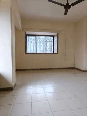Room in 3 BHK Apartment at Sea Breeze Tower, Nerul – for Rent