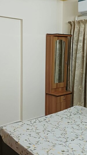 Room in 2 BHK Apartment at Srishti Panch Srishti, Powai – for Rent