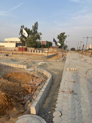   Plot at Tonk Phatak – for Sale