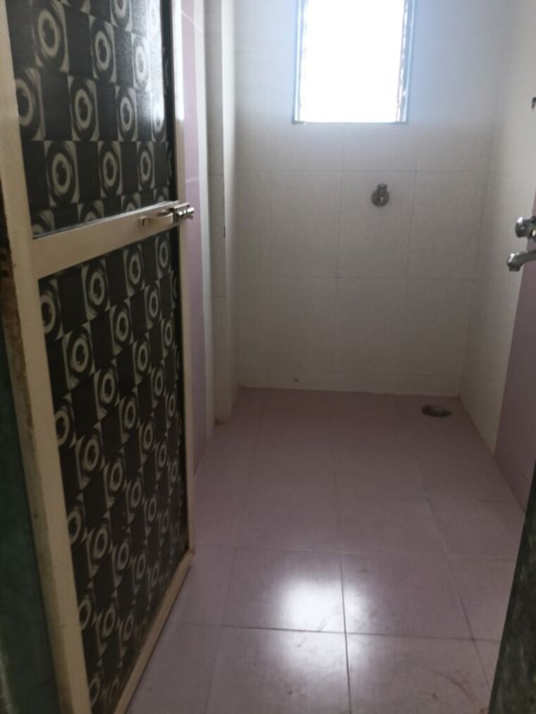 Bathroom, shree-sai-sneha-complex 1 Bedroom 610 Sq.Ft. Apartment In Mira Road Thane 10565135