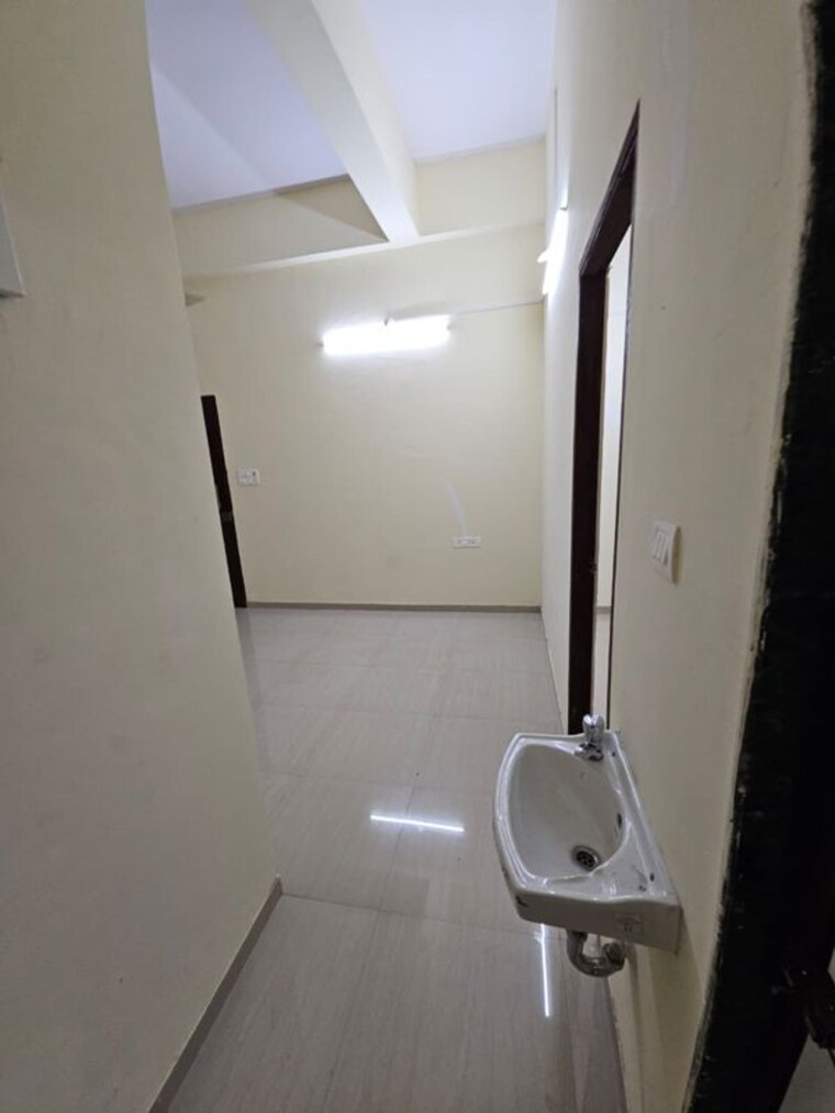 Room, wadia colony 2 Bedroom 850 Sq.Ft. Apartment In Wadia Colony Mumbai 10565157