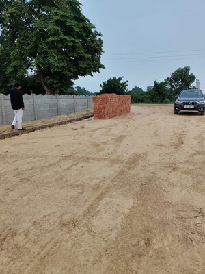   Plot at Sultanpur Road – for Sale