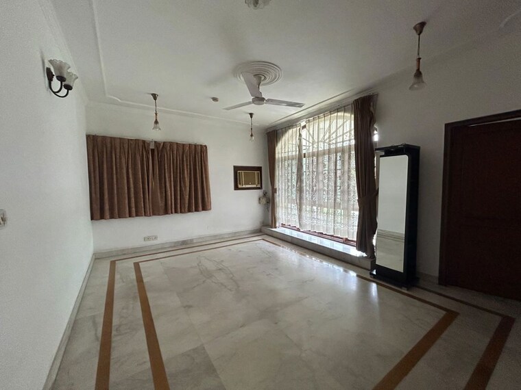 Room, vasant kunj 4 Bedroom 3000 Sq.Ft. Villa In Vasant Kunj Delhi 10565184