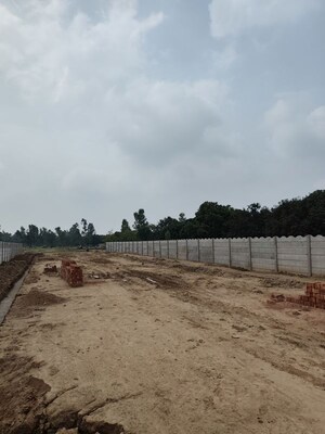  Plot For Sale in Gomti Nagar