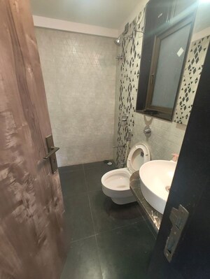 Bathroom in 2 BHK Apartment at Shiv Shakti Tower 28, Malad East – for Rent