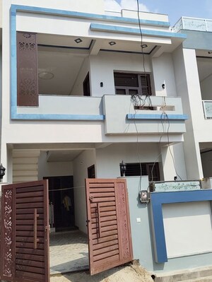 3 BHK Independent House For Sale in Jankipuram Extension