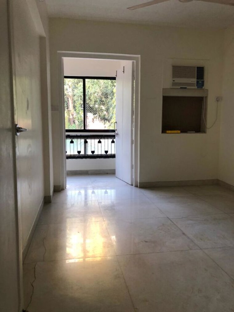 Room, cosmopolitan-apsara-apartment 1 Bedroom 700 Sq.Ft. Apartment In Pali Hill Mumbai 10565237