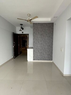 Room in 2 BHK Apartment at Kanakia Levels, Malad East – for Rent