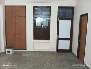 Room in 3 BHK Independent House at Sector 11 – for Rent