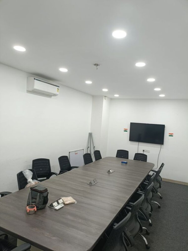 Team Area, platinum-techno-park Commercial Office Space 5700 Sq.Ft. In Vashi Sector 30 Navi Mumbai 10565252