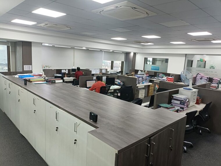 Team Area, platinum-techno-park Commercial Office Space 5700 Sq.Ft. In Vashi Sector 30 Navi Mumbai 10565252