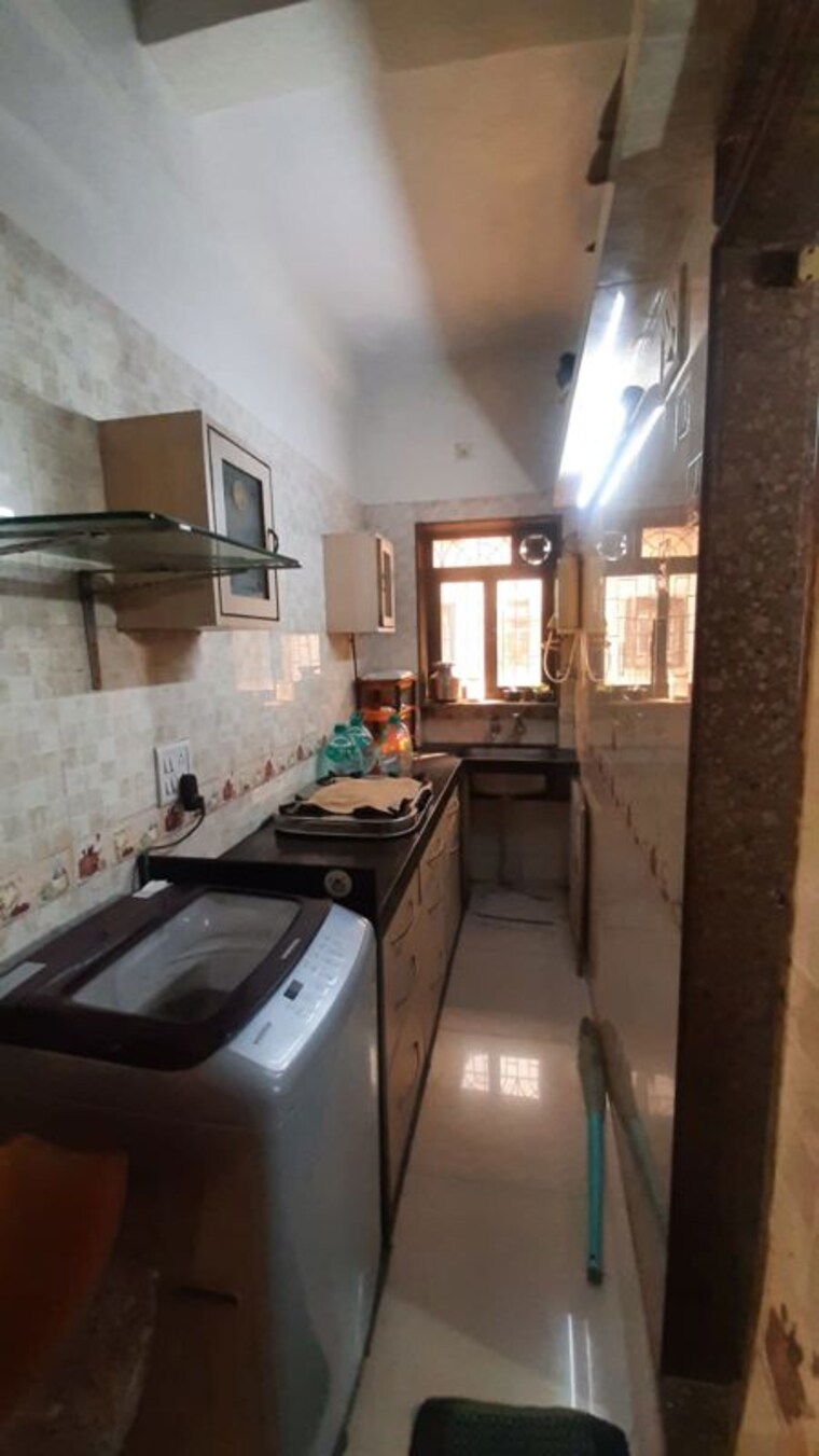 Kitchen, adarsh-nagar-society 1.5 Bedroom 450 Sq.Ft. Apartment In Worli Mumbai 10565297
