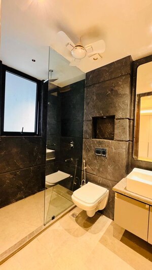 Furnished Amenities in 4 BHK Builder Floor at Sector 50 – for Sale